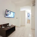 아파트 Cairoli Art *
