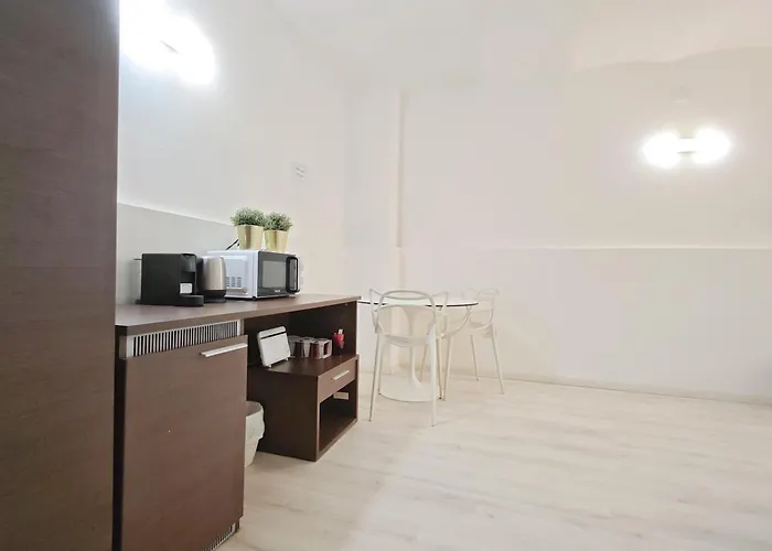Apartment Cairoli Art