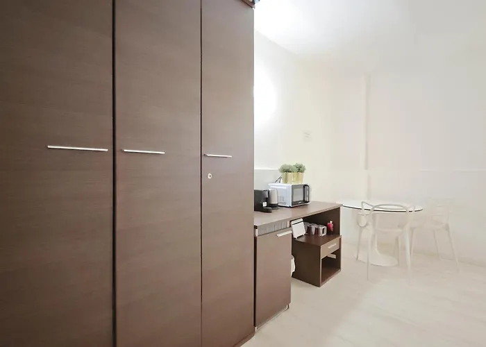 Apartment Cairoli Art Bari